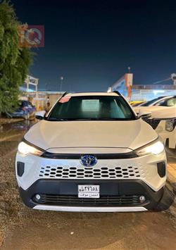 تۆیۆتا کۆرۆلا کرۆس